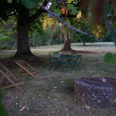 La Petite Maison Dans La Prairie Mézilles Kültér fotó