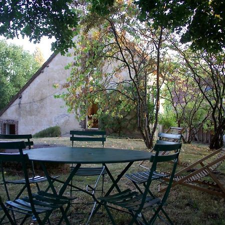 La Petite Maison Dans La Prairie Mézilles Kültér fotó