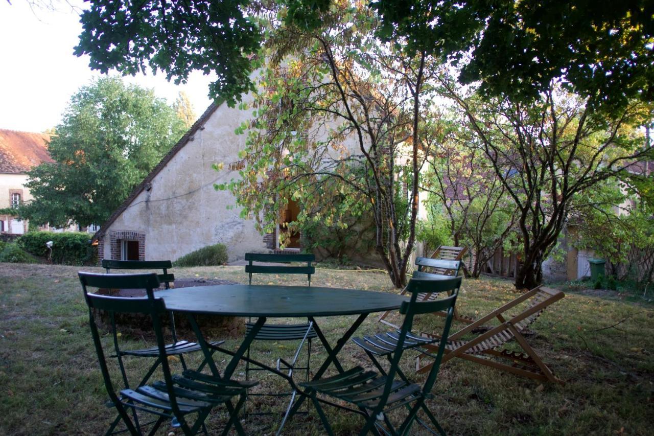 La Petite Maison Dans La Prairie Mézilles Kültér fotó